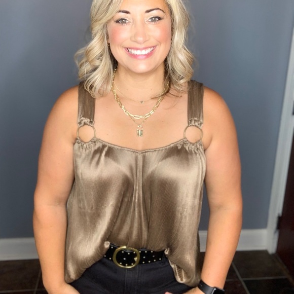 Tank - Picture 2 of 5